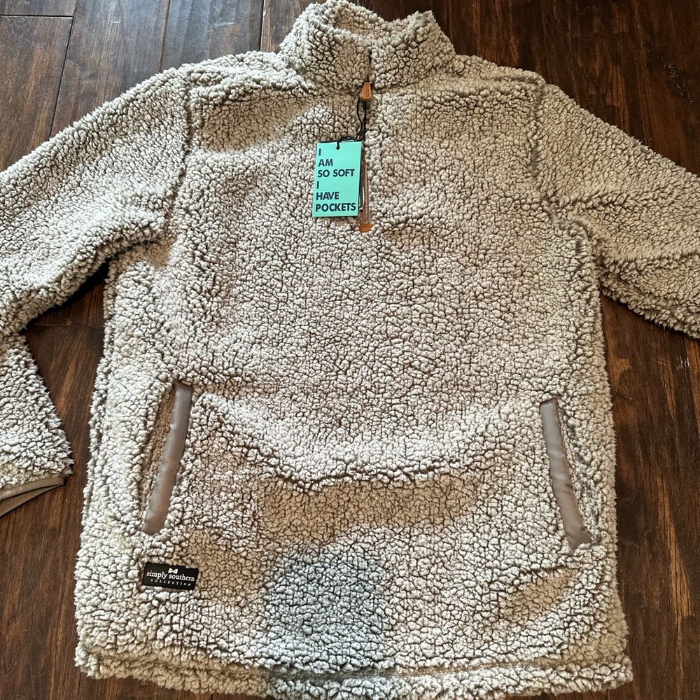 Women’s Simply Southern Cream Sherpa Fleece nwt large